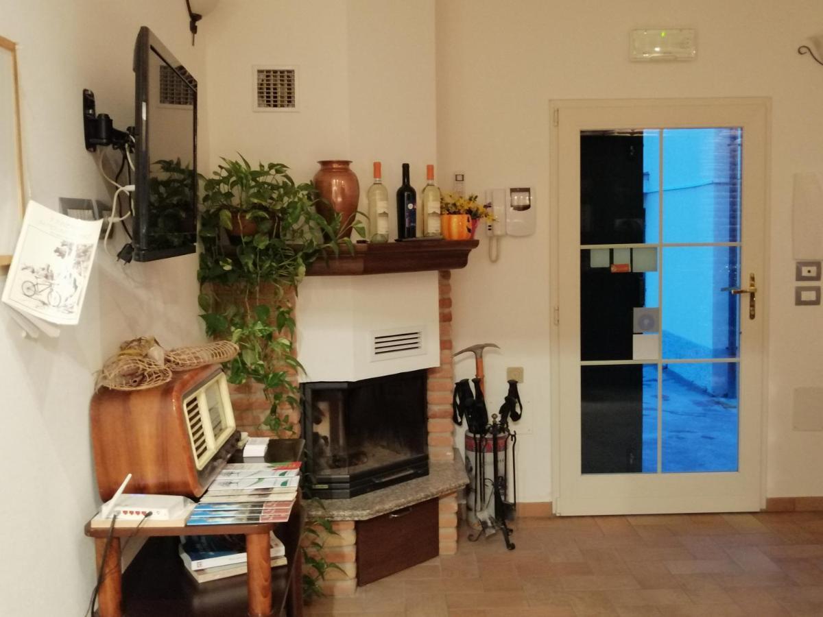 브리시그헬라 La Casa Della Nonna B&B 외부 사진
