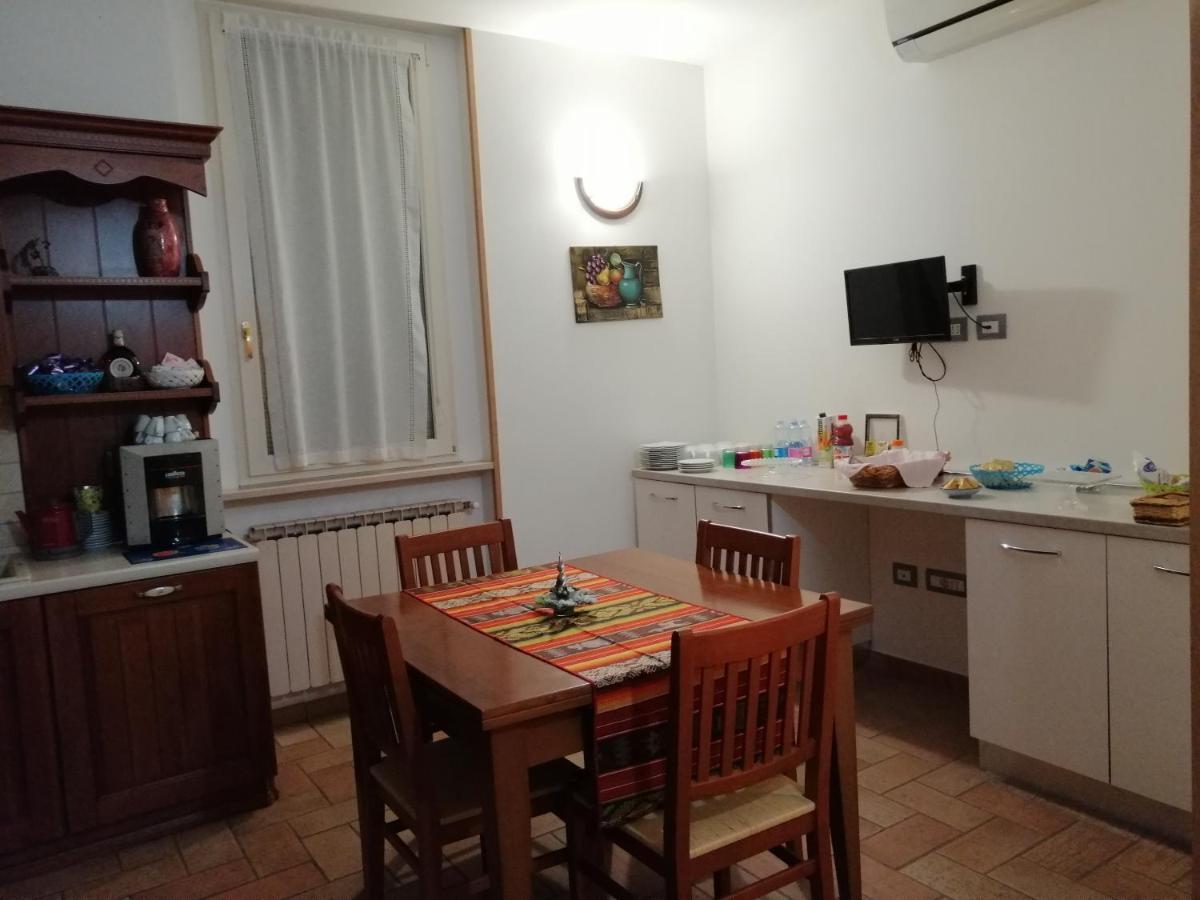 브리시그헬라 La Casa Della Nonna B&B 외부 사진
